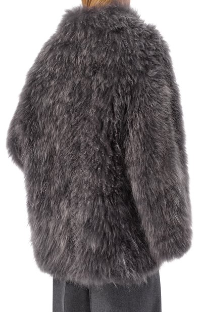 Шуба из козлика GIORGIO ARMANI серого цвета по цене 1215000 руб., арт. GW003147/AF24741, фото 4 Шуба из козлика GIORGIO ARMANI, арт. GW003147/AF24741, фото 4