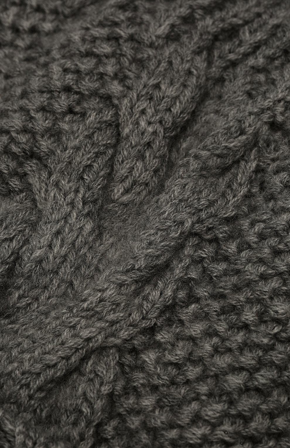 Кашемировая шапка ADDICTED серого цвета по цене 8890 руб., арт. MK919, фото 3 Кашемировая шапка ADDICTED, арт. MK919, фото 3