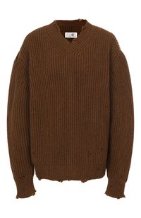 Коричневый