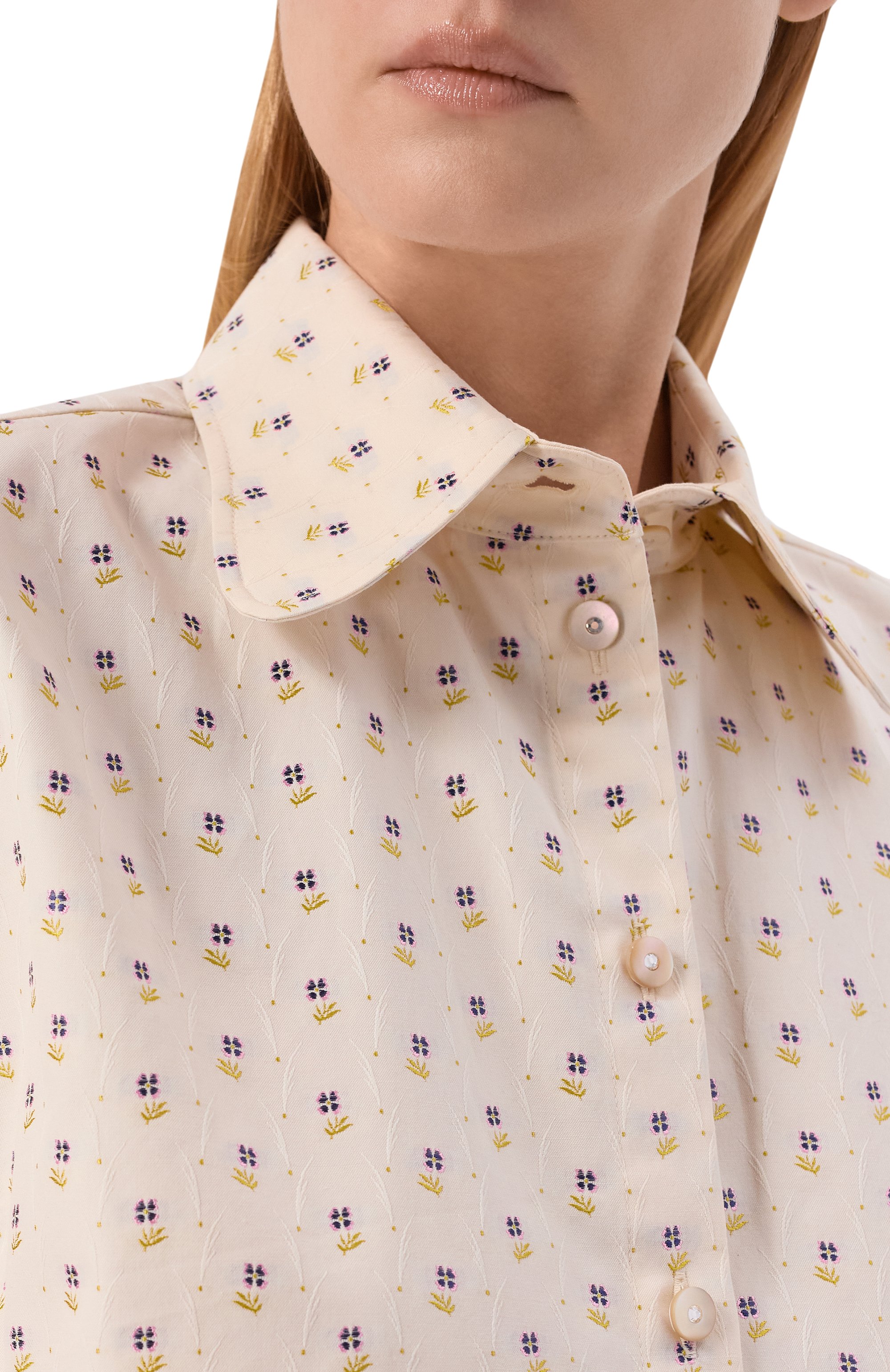 Рубашка из хлопка и вискозы VALENTINO кремового цвета по цене 271500 руб., арт. 8B3AA0F0/A4K, фото 5 Рубашка из хлопка и вискозы VALENTINO, арт. 8B3AA0F0/A4K, фото 5