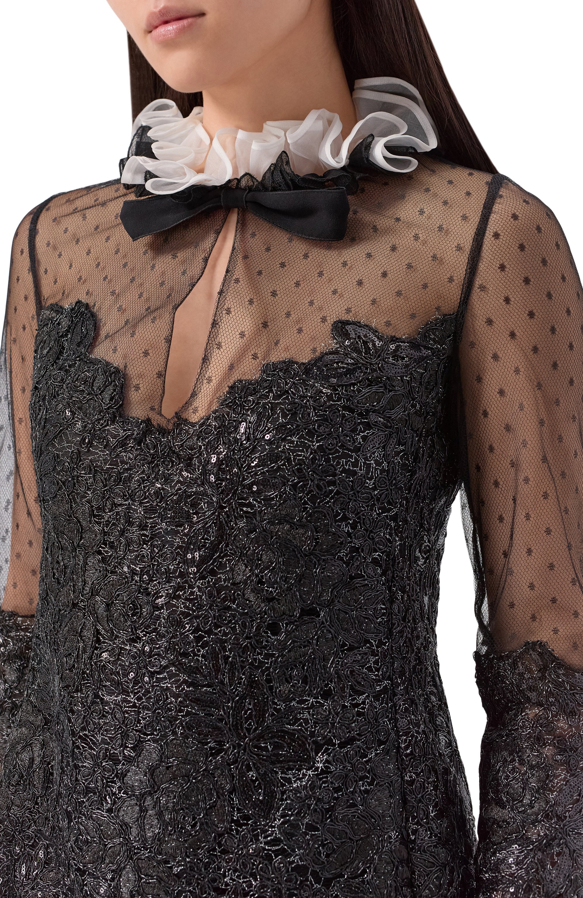 Платье GIAMBATTISTA VALLI черного цвета по цене 423000 руб., арт. 25FWSVTE5007/84BIS, фото 4 Платье GIAMBATTISTA VALLI, арт. 25FWSVTE5007/84BIS, фото 4