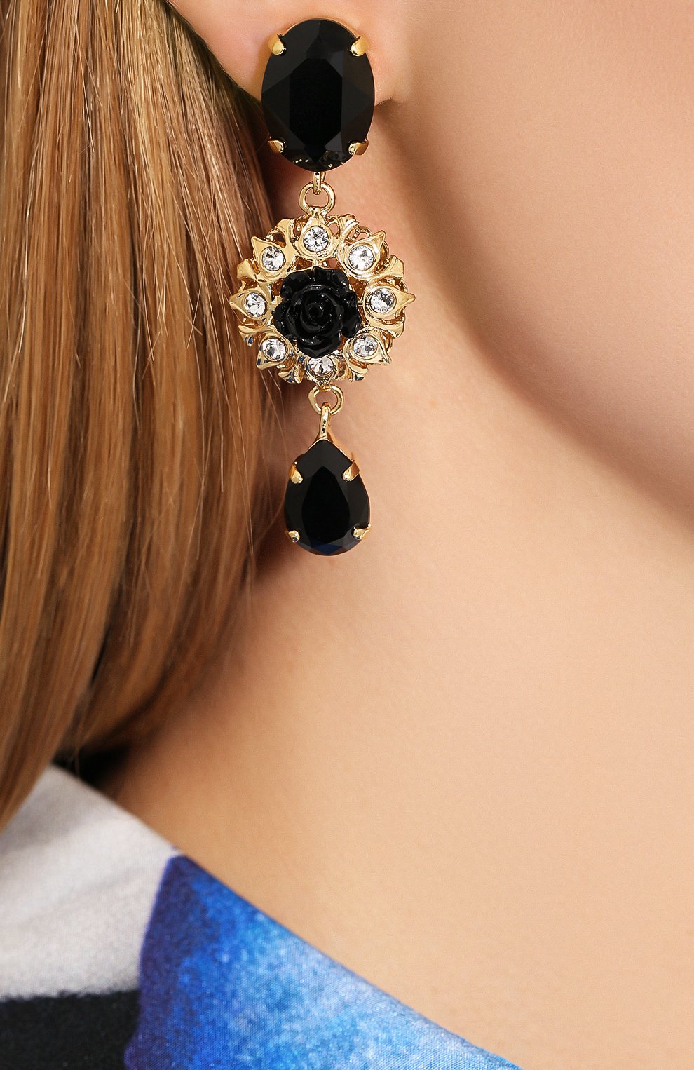 Серьги-клипсы DOLCE & GABBANA золотого цвета по цене 45100 руб., арт. WEL8S6/W1111, фото 2 Серьги-клипсы DOLCE & GABBANA, арт. WEL8S6/W1111, фото 2