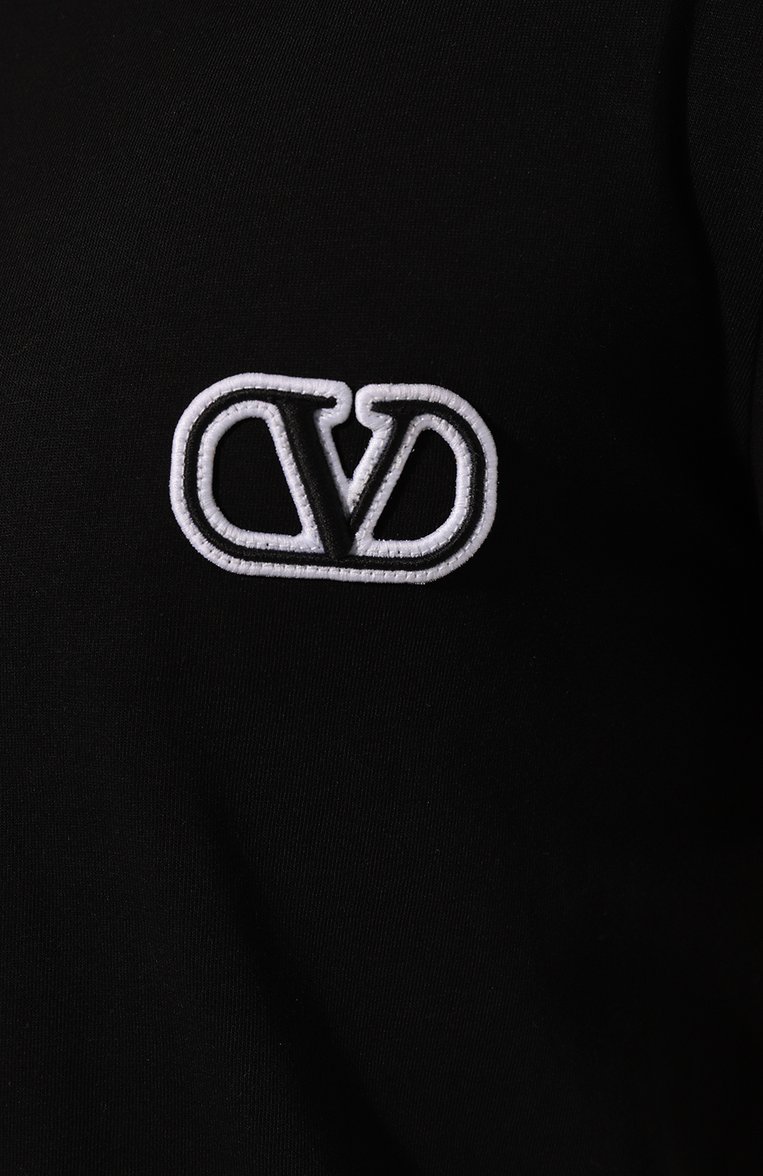Мужская хлопковая футболка VALENTINO черного цвета, арт. 3V3MG10V9LJ | Фото 5 (Длина (для топов): Стандартные; Материал внешний: Хлопок; Рукава: Короткие; Принт: Без принта; Стили: Кэжуэл; Мужское Кросс-КТ: Футболка-одежда; Кросс-КТ: Джерси; Детали: Декор; Автоматизация состава: Проставлено; Автоматизация ТО: Проставлено)