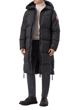 Мужская пуховик lawrence CANADA GOOSE черного цвета, арт. 2800M | Фото 2 (Рукава: Длинные; Материал подклада: Синтетический материал; Материал утеплителя: Пух и перо; Длина (верхняя одежда): До колена; Мужское Кросс-КТ: пуховик-длинный; Стили: Кэжуэл; Материал внешний: Синтетический материал)