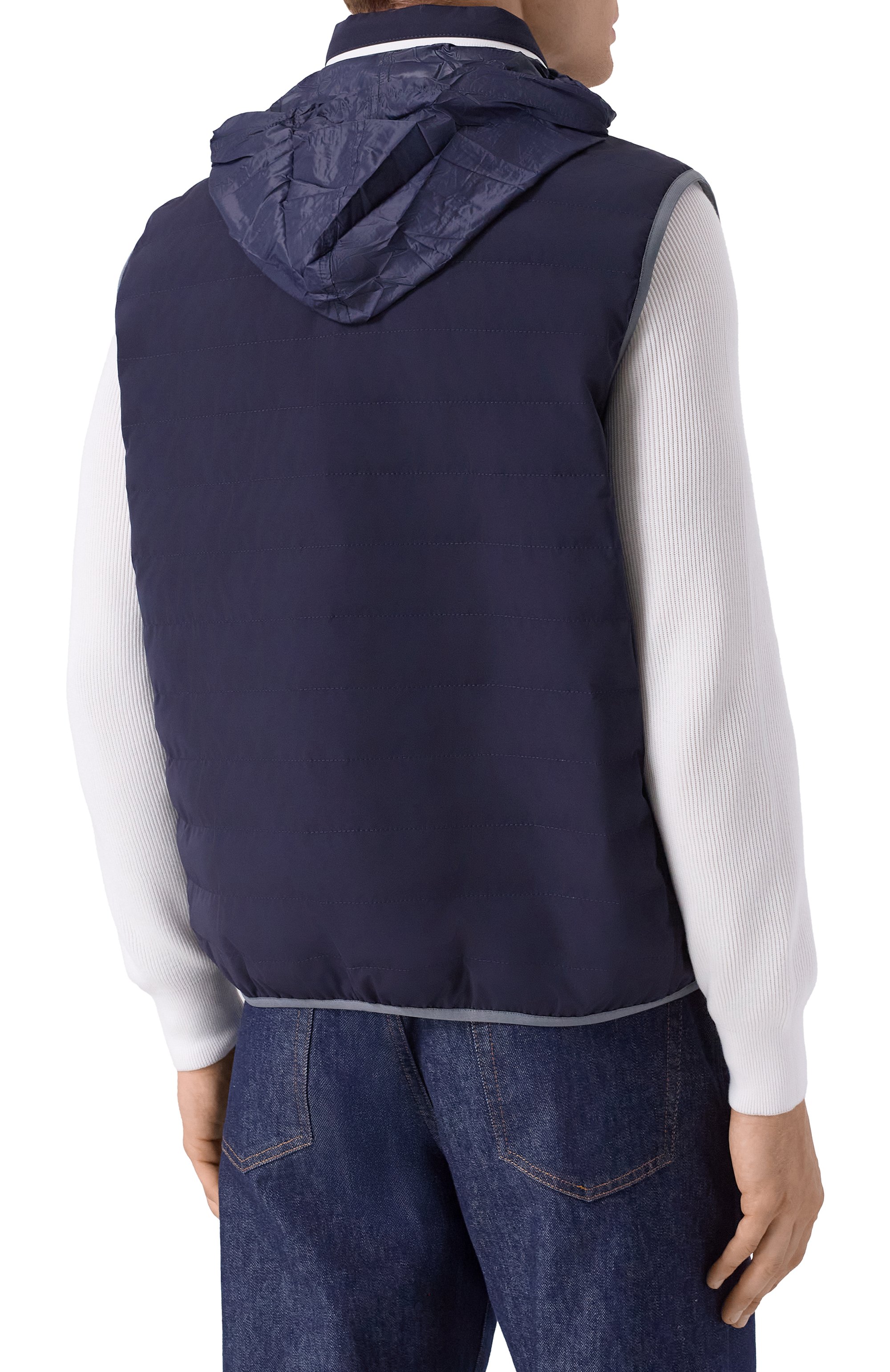 Пуховый жилет BRUNELLO CUCINELLI темно-синего цвета по цене 283000 руб., арт. MM49A7460G, фото 6 Пуховый жилет BRUNELLO CUCINELLI, арт. MM49A7460G, фото 6