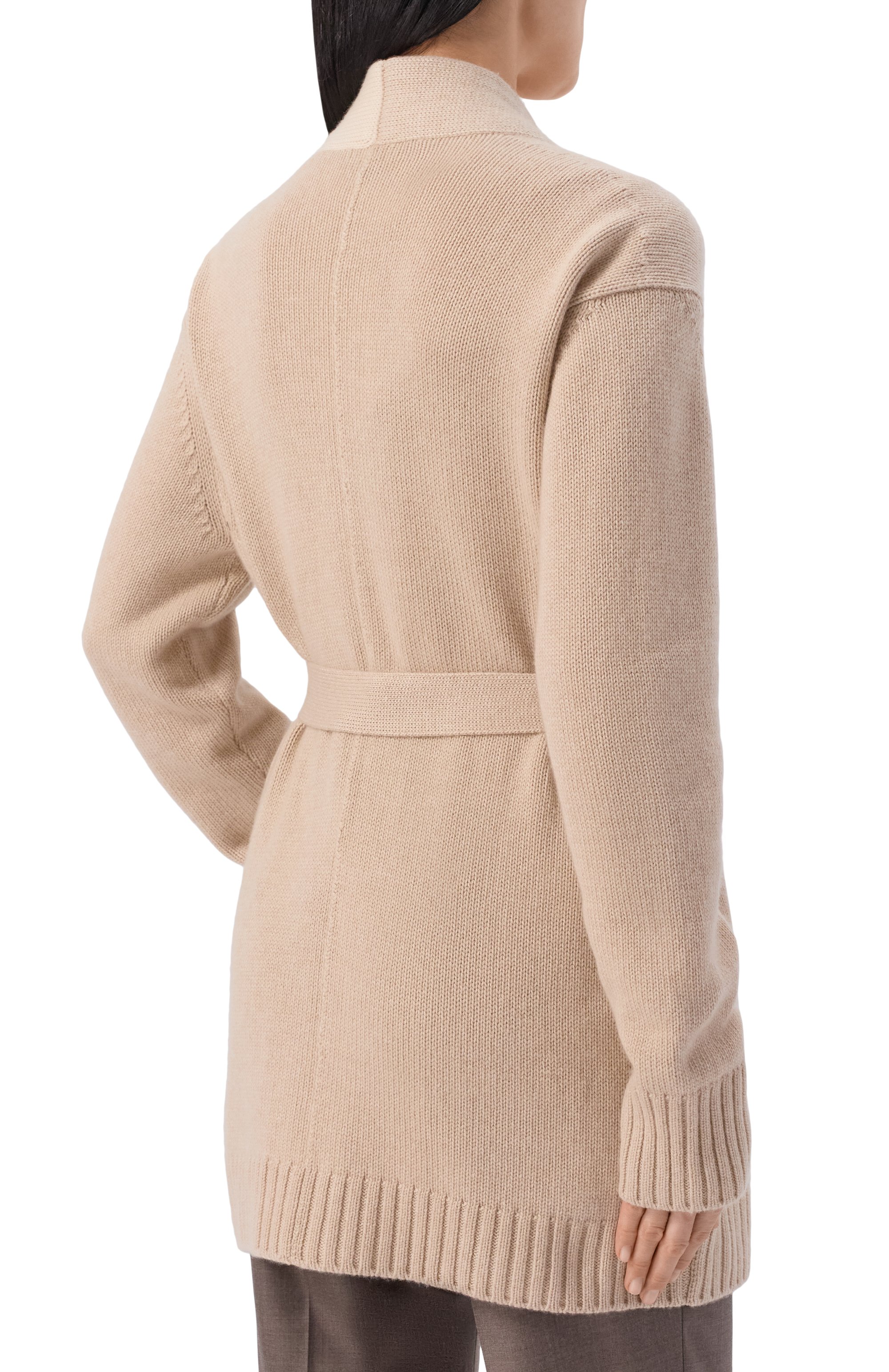 Кашемировый кардиган LORO PIANA бежевого цвета по цене 385500 руб., арт. FAM3697, фото 4 Кашемировый кардиган LORO PIANA, арт. FAM3697, фото 4