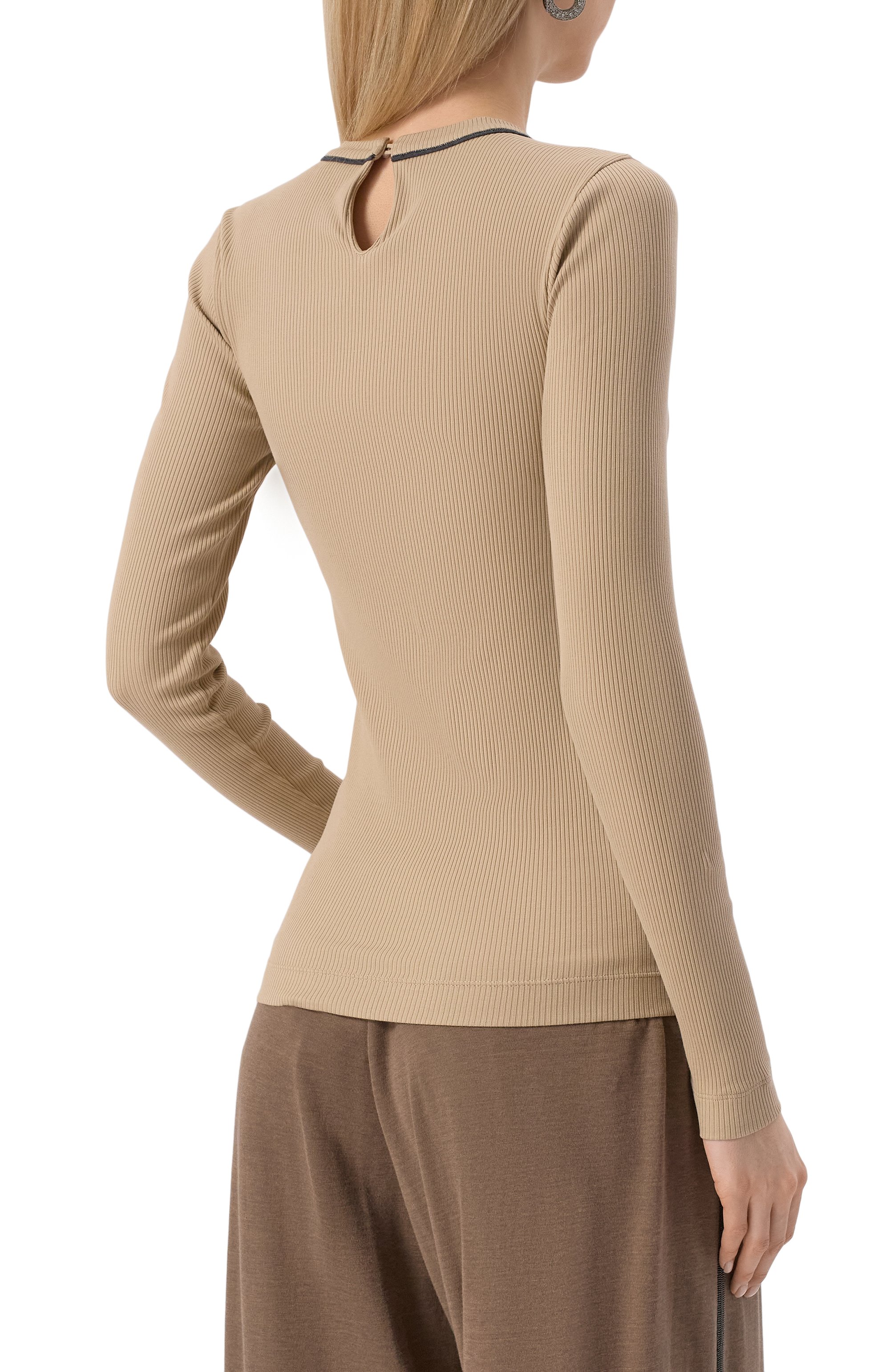 Хлопковый лонгслив BRUNELLO CUCINELLI бежевого цвета по цене 99900 руб., арт. MG902FP300, фото 4 Хлопковый лонгслив BRUNELLO CUCINELLI, арт. MG902FP300, фото 4