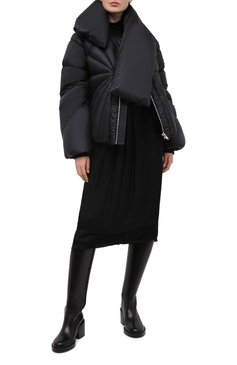 Женская пуховая куртка moncler + rick owens RICK OWENS черного цвета, арт. MU20F0007/C0596 | Фото 2 (Материал подклада: Синтетический материал; Материал утеплителя: Пух и перо; Рукава: Длинные; Длина (верхняя одежда): Короткие; Материал внешний: Синтетический материал; Стили: Спорт-шик; Кросс-КТ: Куртка, Утепленные; Материал сплава: Проставлено; Драгоценные камни: Проставлено)