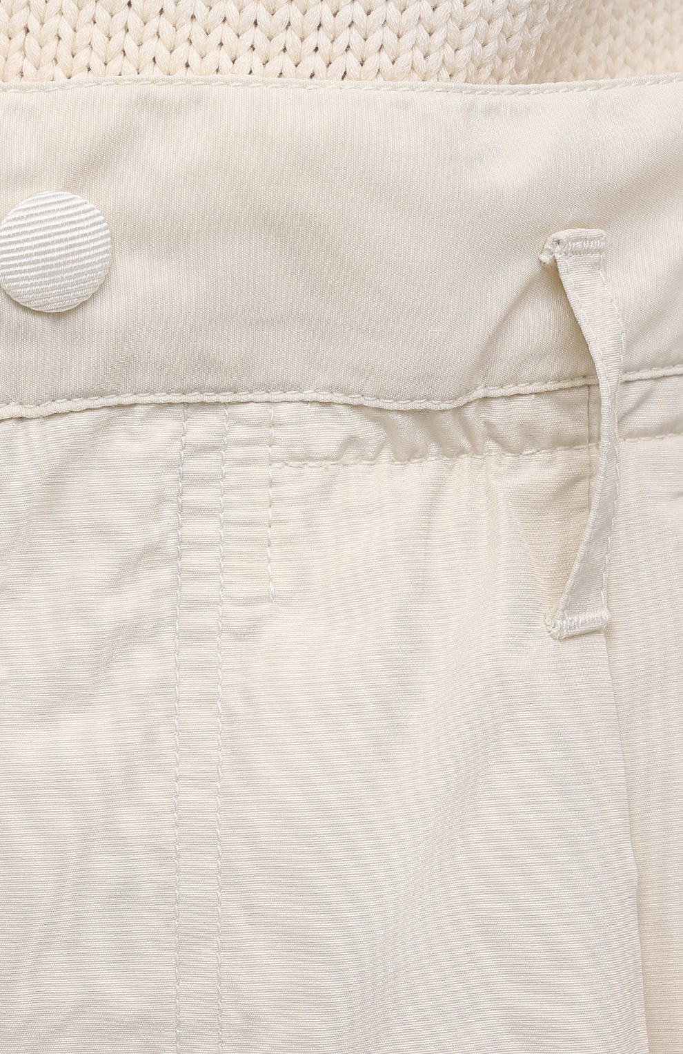 Шорты MONCLER кремового цвета по цене 26350 руб., арт. G1-093-2A747-00-57455, фото 5 Шорты MONCLER, арт. G1-093-2A747-00-57455, фото 5