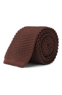 Темно-коричневый