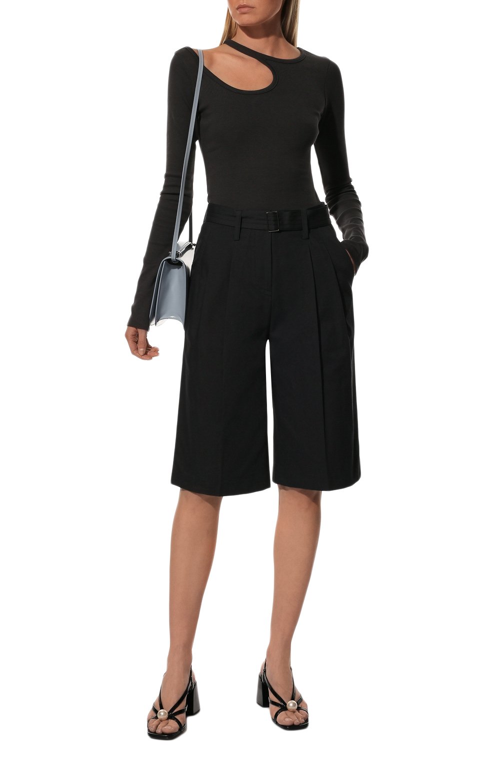 Шорты LOW CLASSIC серого цвета по цене 31050 руб., арт. L0W22PF_PT03CC, фото 2 Шорты LOW CLASSIC, арт. L0W22PF_PT03CC, фото 2