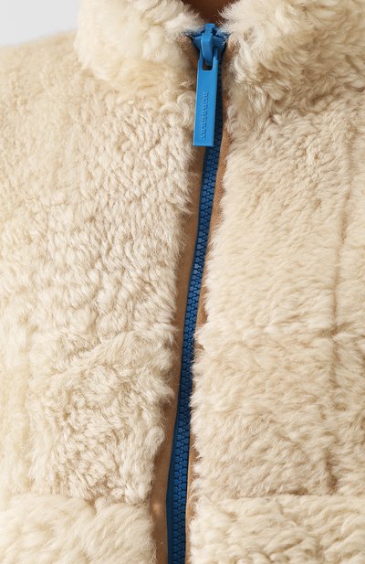 Укороченное меховое пальто из овчины BURBERRY, арт. 8002349, фото 5