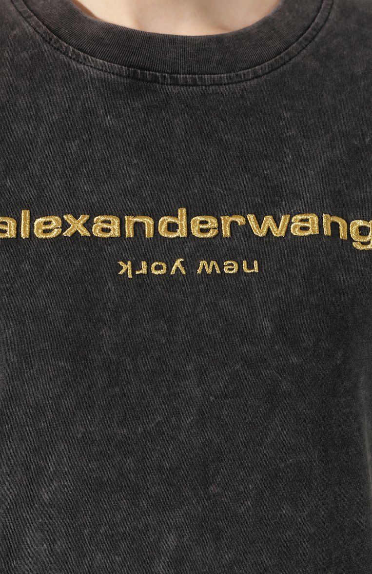 Женская хлопковая футболка ALEXANDER WANG темно-серого цвета, арт. 1CC1201030 | Фото 5 (Материал внешний: Хлопок; Длина (для топов): Стандартные; Рукава: Короткие; Стили: Кэжуэл; Женское Кросс-КТ: Футболка-оде�жда; Принт: С принтом; Драгоценные камни: Проставлено; Материал сплава: Проставлено)