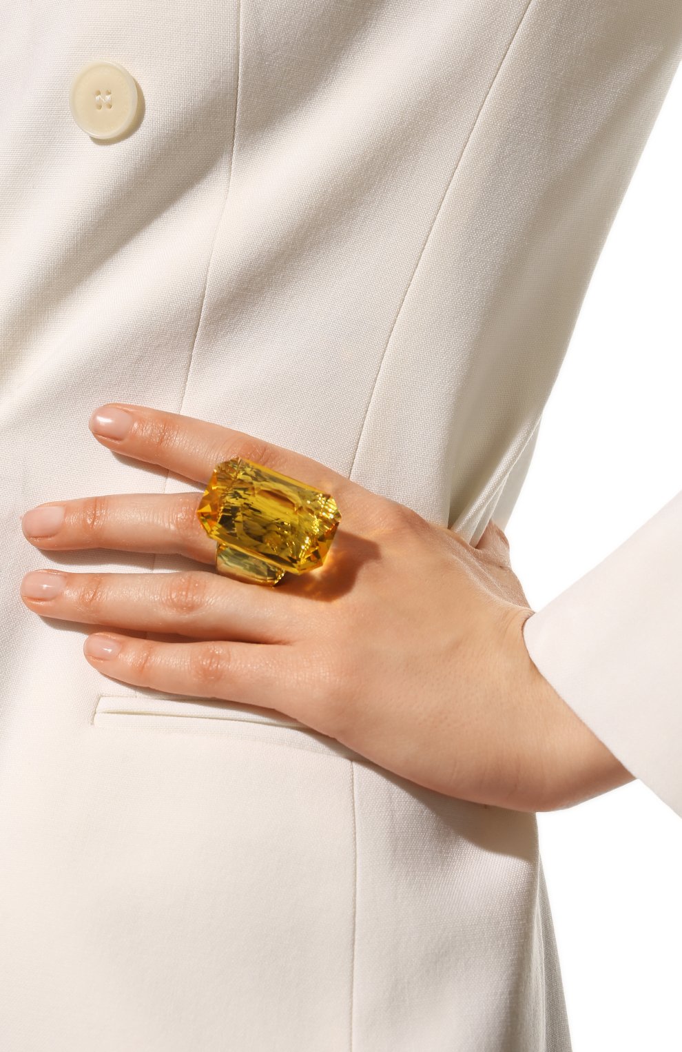 Кольцо lucent SWAROVSKI желтого цвета по цене 42750 руб., арт. 5607358, фото 2 Кольцо lucent SWAROVSKI, арт. 5607358, фото 2