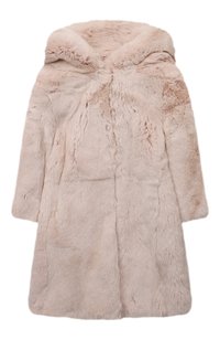 Светло-розовый