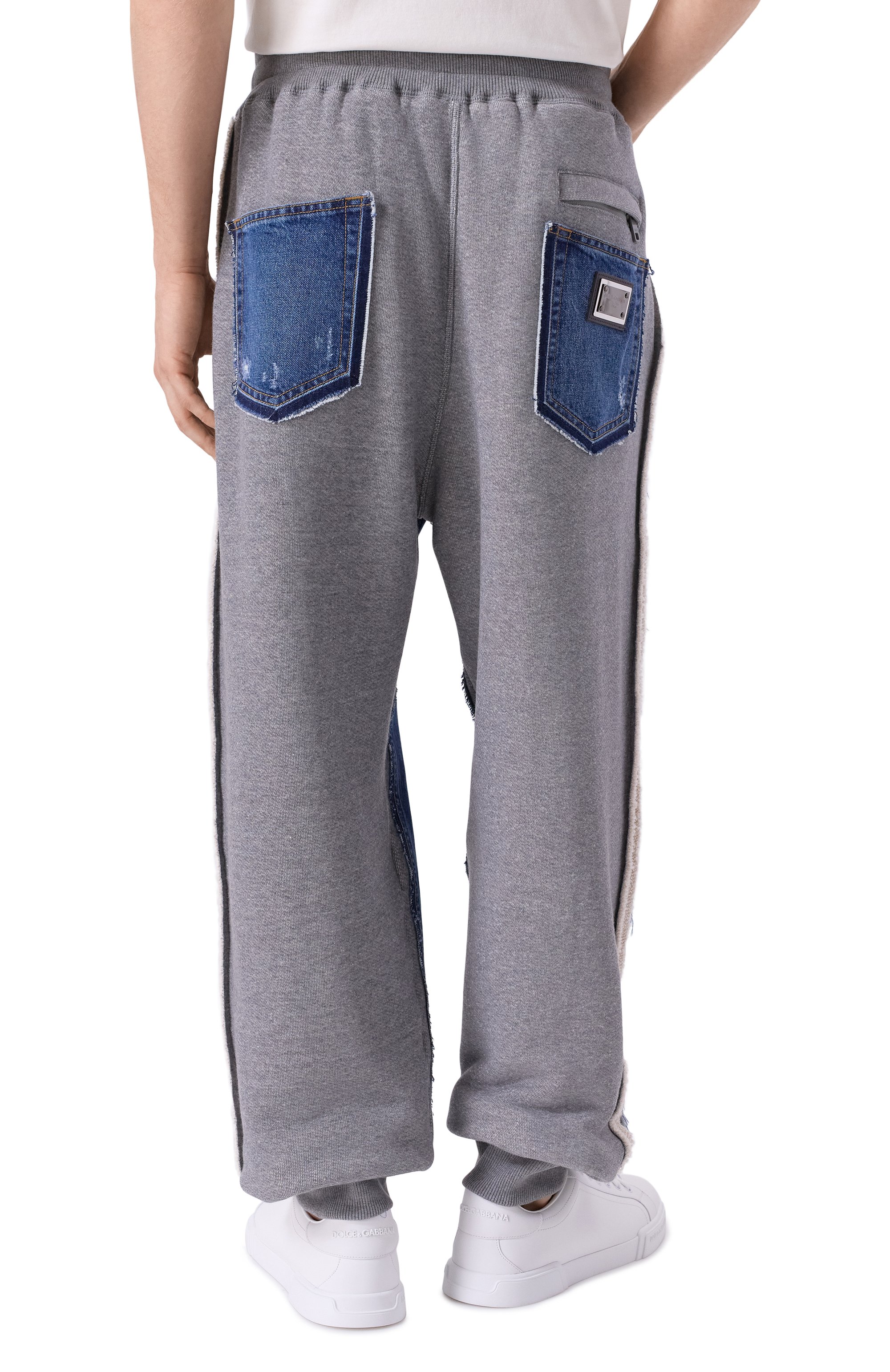 Комбинированные джоггеры DOLCE & GABBANA синего цвета по цене 175500 руб., арт. GP0P3D/GJ705, фото 4 Комбинированные джоггеры DOLCE & GABBANA, арт. GP0P3D/GJ705, фото 4