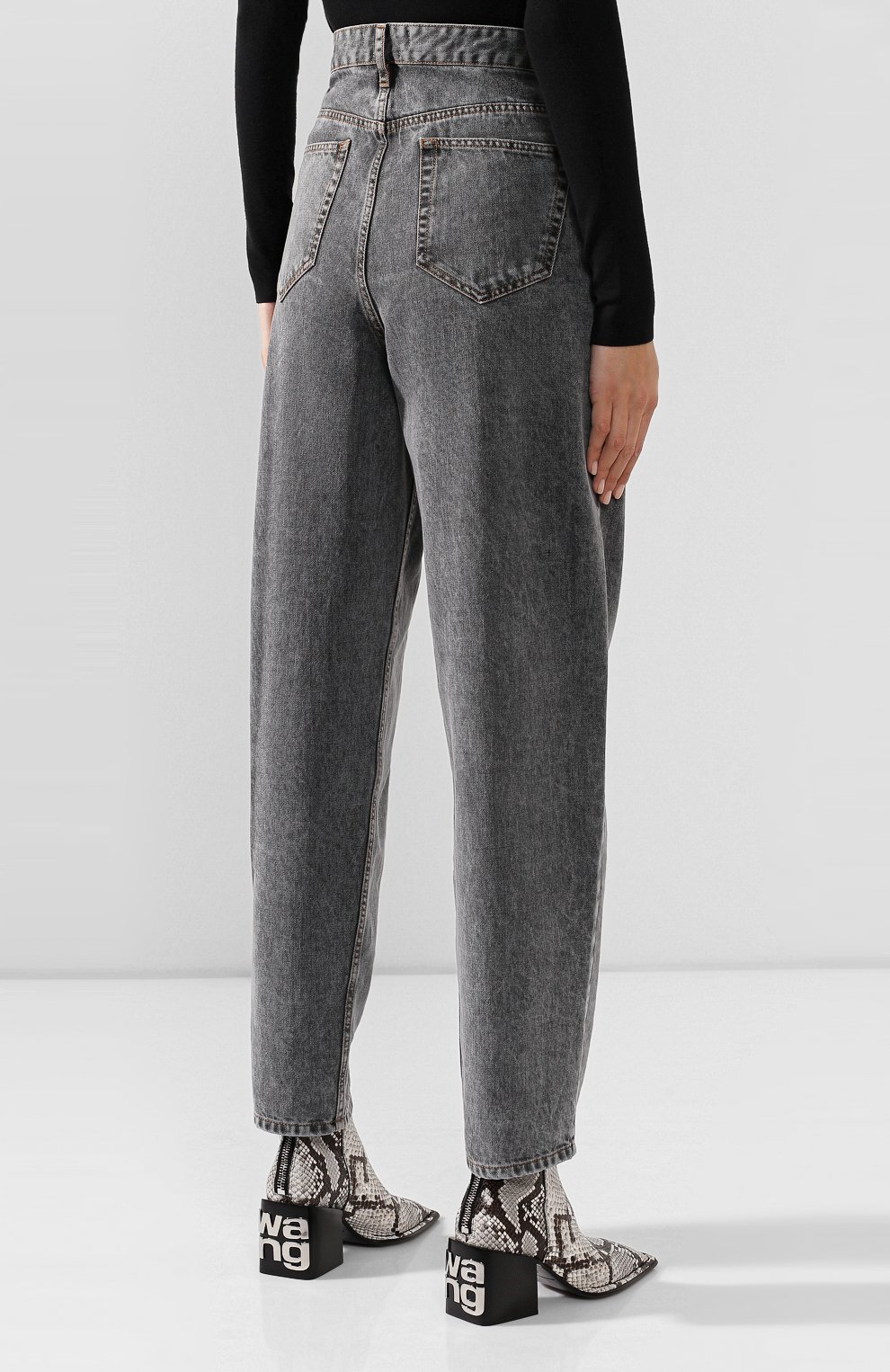 Джинсы ISABEL MARANT ETOILE светло-серого цвета по цене 26950 руб., арт. PA1360-19A022E/C0RSYJ, фото 4 Джинсы ISABEL MARANT ETOILE, арт. PA1360-19A022E/C0RSYJ, фото 4