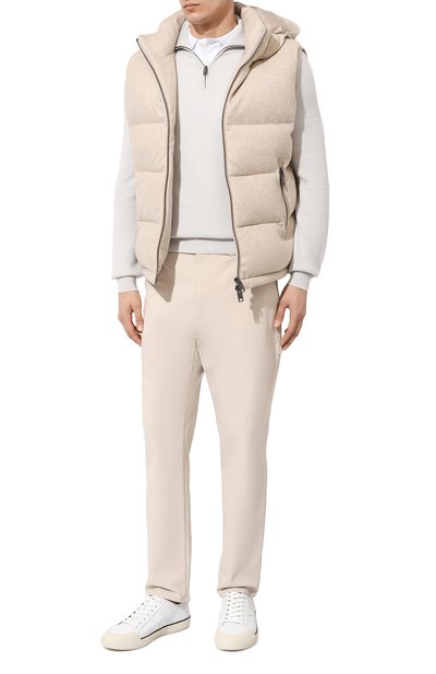 Пуховый жилет BRIONI кремового цвета по цене 435500 руб., арт. SUPB0L/0A604, фото 2 Пуховый жилет BRIONI, арт. SUPB0L/0A604, фото 2