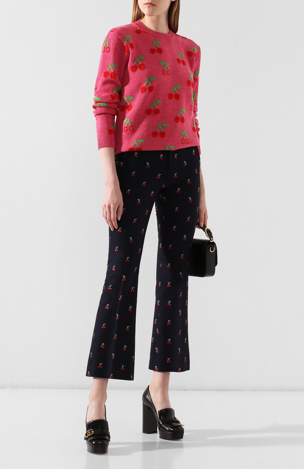 Шерстяной пуловер GUCCI розового цвета по цене 125000 руб., арт. 579931/XKAWB, фото 2 Шерстяной пуловер GUCCI, арт. 579931/XKAWB, фото 2
