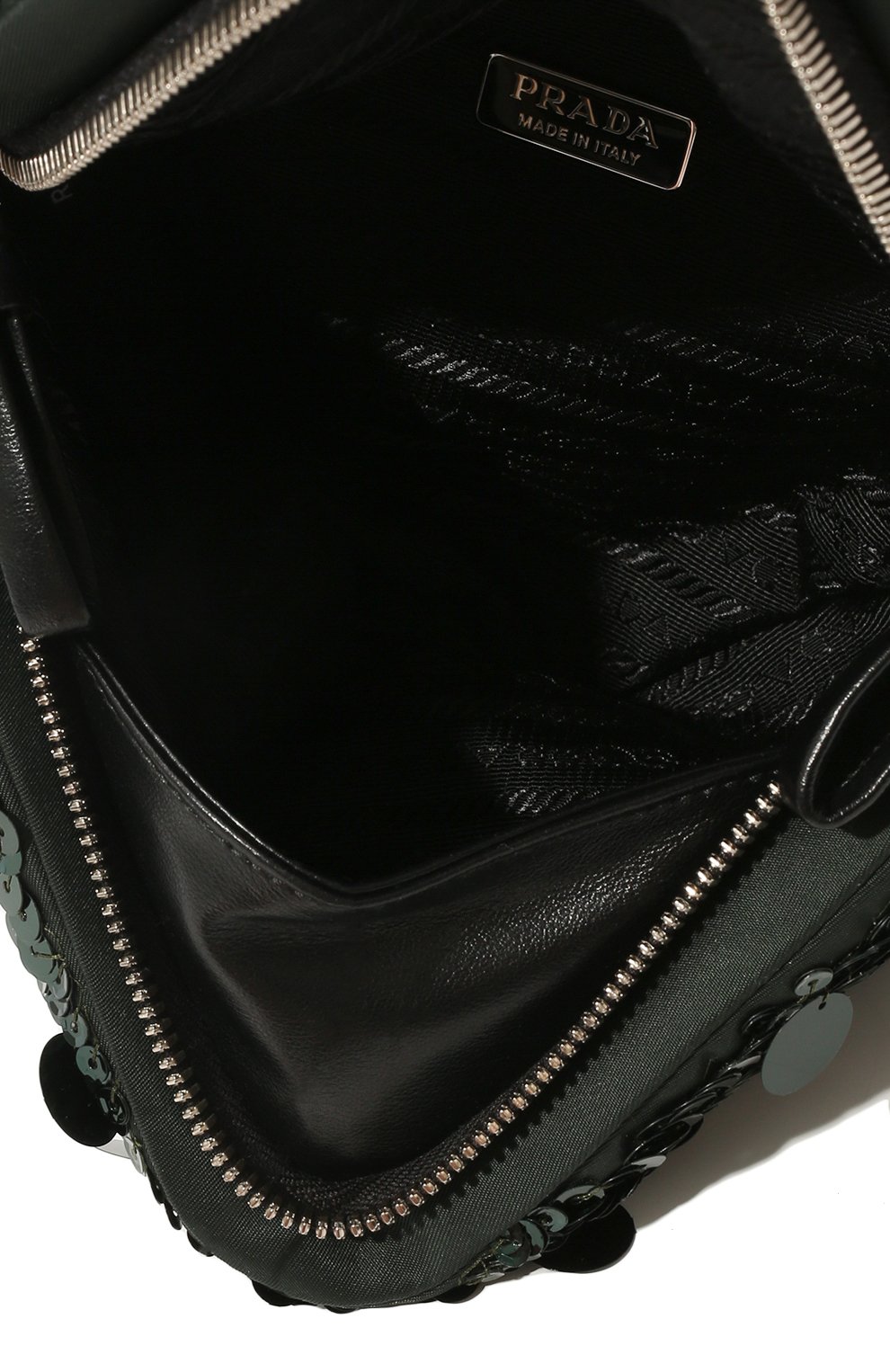 Сумка triangle PRADA зеленого цвета по цене 295000 руб., арт. 1BA315-2DX0-F0422-OOO, фото 4 Сумка triangle PRADA, арт. 1BA315-2DX0-F0422-OOO, фото 4