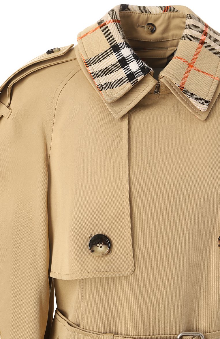 Женский хлопковый тренч BURBERRY бежевого цвета, арт. 8091066 | Фото 6 (Длина (верхняя одежда): До колена; Рукава: Длинные; Материал подклада: Хлопок; Стили: Кэжуэл; Кросс-КТ: Куртка; Материал внешний: Хлопок)