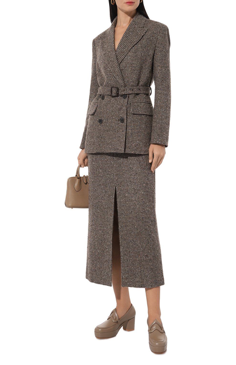 Кожаные туфли AKHMADULLINA темно-бежевого цвета по цене 99900 руб., арт. 1225.8S811/LE102, фото 2 Кожаные туфли AKHMADULLINA, арт. 1225.8S811/LE102, фото 2