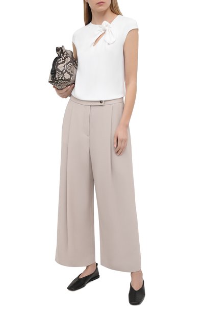 Шелковые брюки GIORGIO ARMANI бежевого цвета по цене 113500 руб., арт. 1SHPP0G1/T02AU, фото 2 Шелковые брюки GIORGIO ARMANI, арт. 1SHPP0G1/T02AU, фото 2
