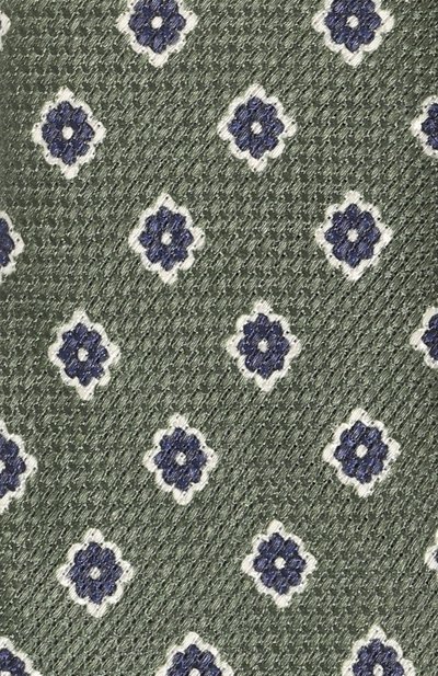 Галстук изо льна и шелка BOSS зеленого цвета по цене 9600 руб., арт. 50491259, фото 4 Галстук изо льна и шелка BOSS, арт. 50491259, фото 4