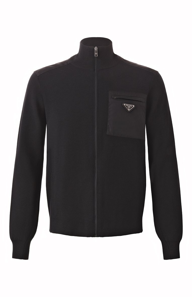 Мужской шерстяной кардиган PRADA черного цвета, арт. UMG046-1YDT-F0002-211 | Фото 1 (Рукава: Длинные; Ма�териал внешний: Шерсть; Длина (для топов): Стандартные; Мужское Кросс-КТ: Кардиган-одежда; Стили: Спорт-шик; Нос: Не проставлено; Застежка: Молния)