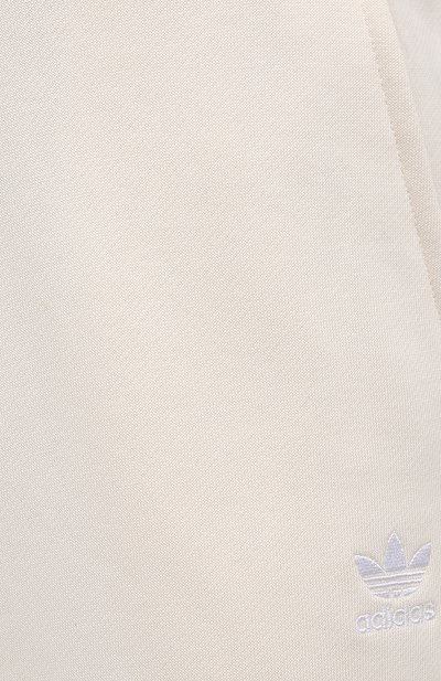 Хлопковые джоггеры ADIDAS ORIGINALS бежевого цвета по цене 5280 руб., арт. GN2847, фото 5 Хлопковые джоггеры ADIDAS ORIGINALS, арт. GN2847, фото 5