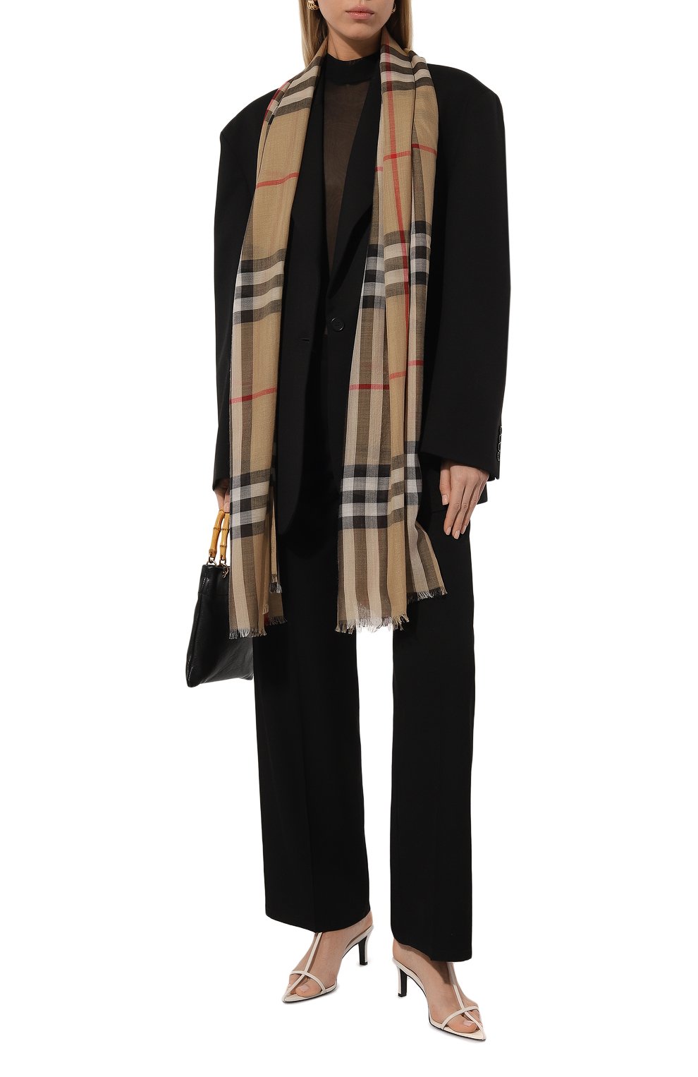 Палантин из шерсти и шелка BURBERRY бежевого цвета по цене 59950 руб., арт. 8078779, фото 2 Палантин из шерсти и шелка BURBERRY, арт. 8078779, фото 2