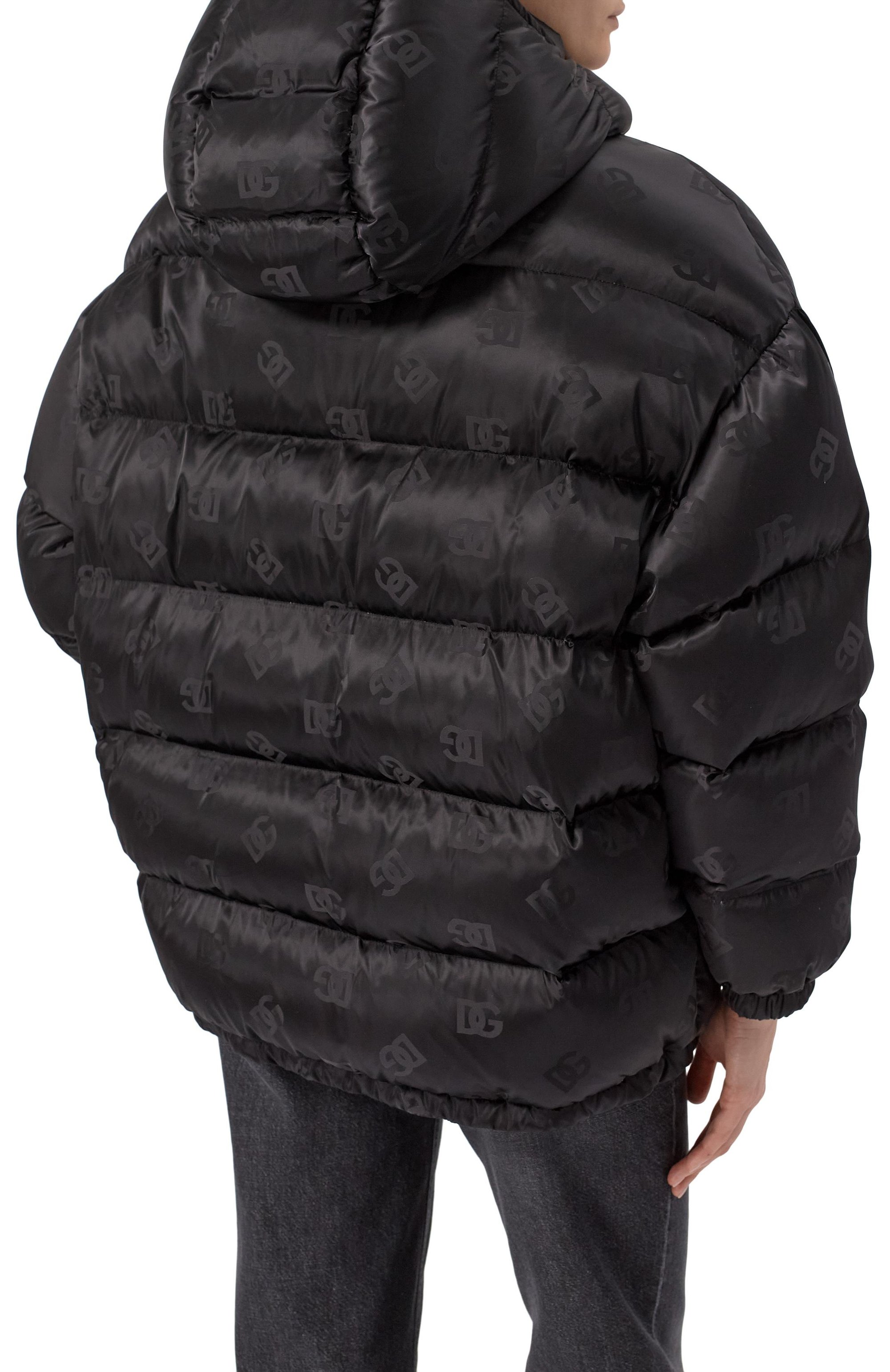 Пуховик DOLCE & GABBANA черного цвета по цене 349500 руб., арт. F9R89T/FJSCW, фото 4 Пуховик DOLCE & GABBANA, арт. F9R89T/FJSCW, фото 4