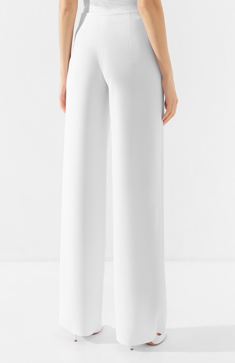 Брюки GIORGIO ARMANI белого цвета по цене 78750 руб., арт. 0SHPP0AK/T002M, фото 4 Брюки GIORGIO ARMANI, арт. 0SHPP0AK/T002M, фото 4