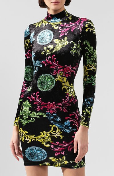 Платье VERSACE JEANS COUTURE черного цвета по цене 23550 руб., арт. D2HUB439-UDM926/S0607, фото 3 Платье VERSACE JEANS COUTURE, арт. D2HUB439-UDM926/S0607, фото 3
