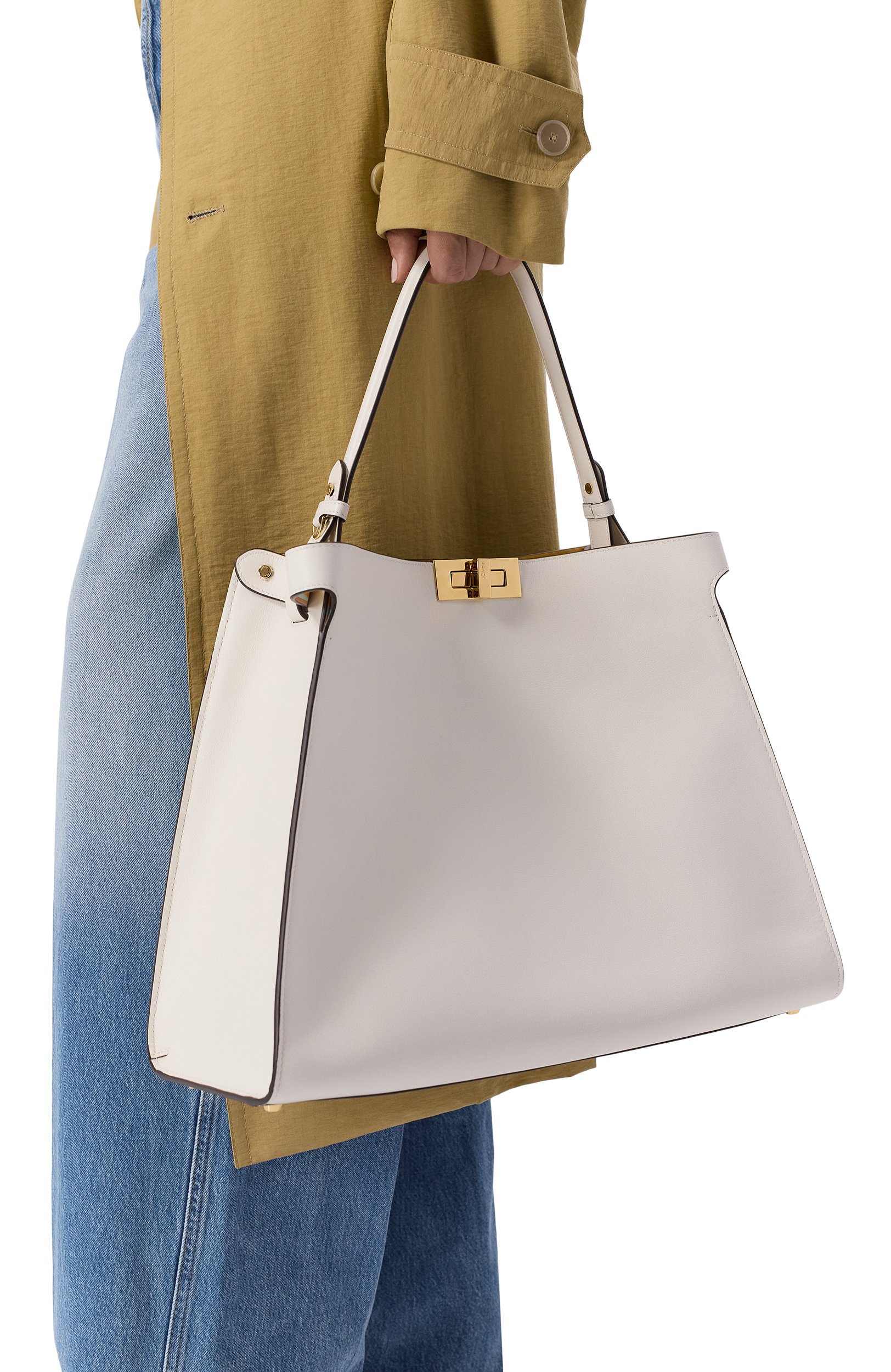 Сумка way medium FENDI кремового цвета по цене 569500 руб., арт. 8BN369/AY5B, фото 2 Сумка way medium FENDI, арт. 8BN369/AY5B, фото 2