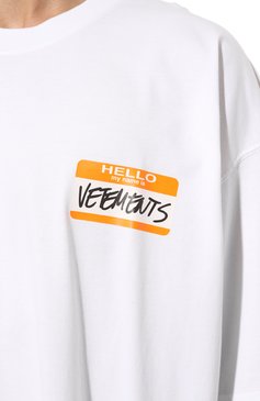 Мужского хлопковая футболка VETEMENTS белого цвета, арт. UE54TR240W | Фото 9 (Региональные ограничения белый список (Axapta Mercury): Не проставлено; Принт: С принтом; Нос: Не проставлено; Материал внешний: Хлопок; Стили: Спорт-шик; Женское Кросс-КТ: Футболка-одежда)