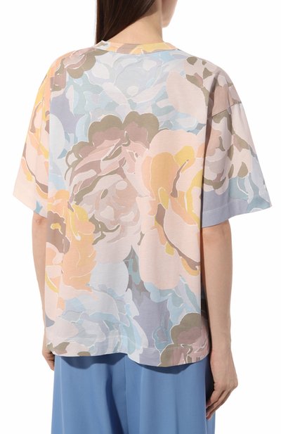 Хлопковая футболка DRIES VAN NOTEN разноцветного цвета по цене 44250 руб., арт. 231-011166-6624, фото 4 Хлопковая футболка DRIES VAN NOTEN, арт. 231-011166-6624, фото 4