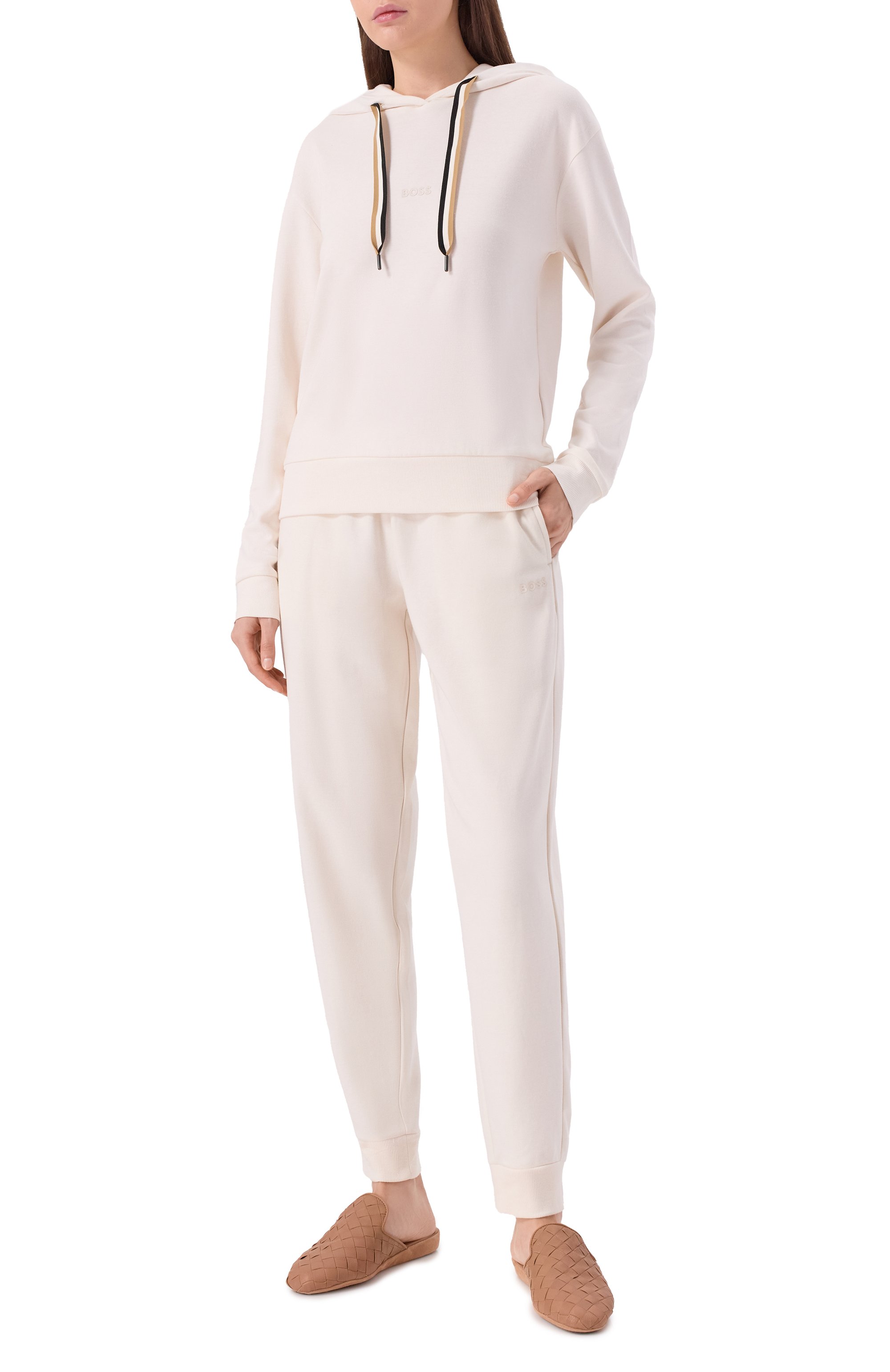 Джоггеры из хлопка и лиоцелла BOSS кремового цвета по цене 9560 руб., арт. 50524759, фото 2 Джоггеры из хлопка и лиоцелла BOSS, арт. 50524759, фото 2