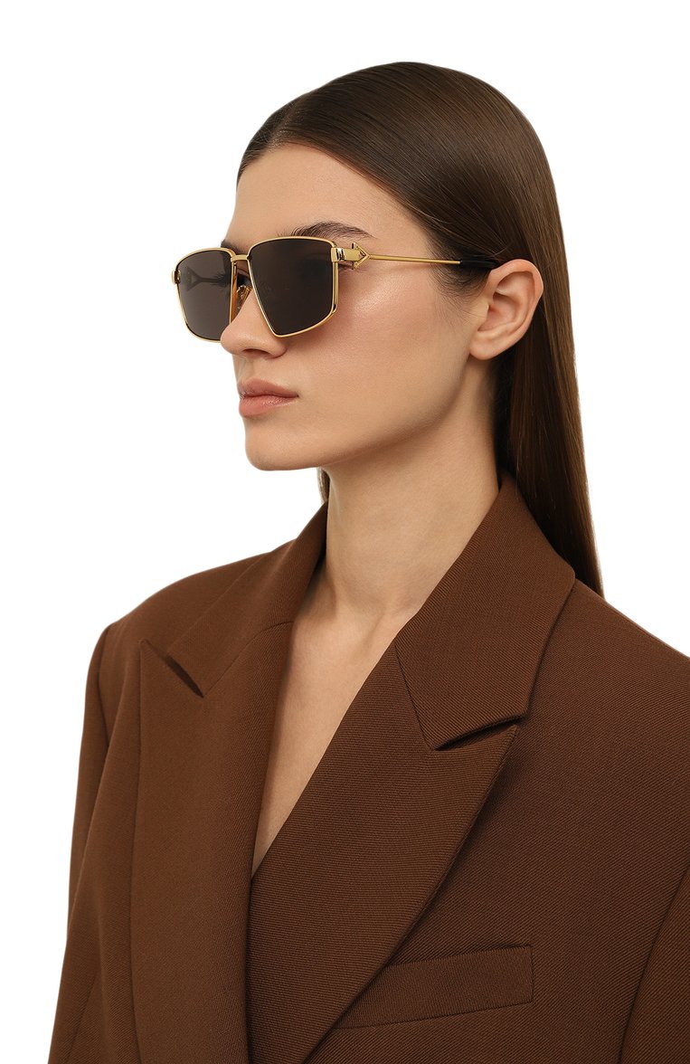 Женские солнцезащитные очки BOTTEGA VENETA черного цвета, арт. BV1223S 002 | Фото 2 (Нос: Не проставлено; Региональные ограничения белый список (Axapta Mercury): Не проставлено; Тип очков: С/з; Материал: Металл; Оптика Гендер: оптика-женское; Очки форма: Квадратные)
