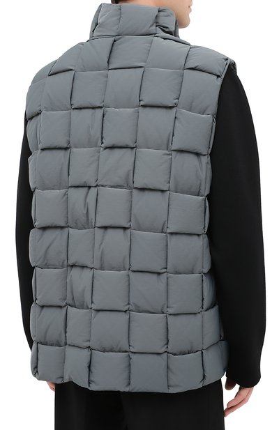 Пуховый жилет BOTTEGA VENETA голубого цвета по цене 295500 руб., арт. 644982/VF4K0, фото 4 Пуховый жилет BOTTEGA VENETA, арт. 644982/VF4K0, фото 4