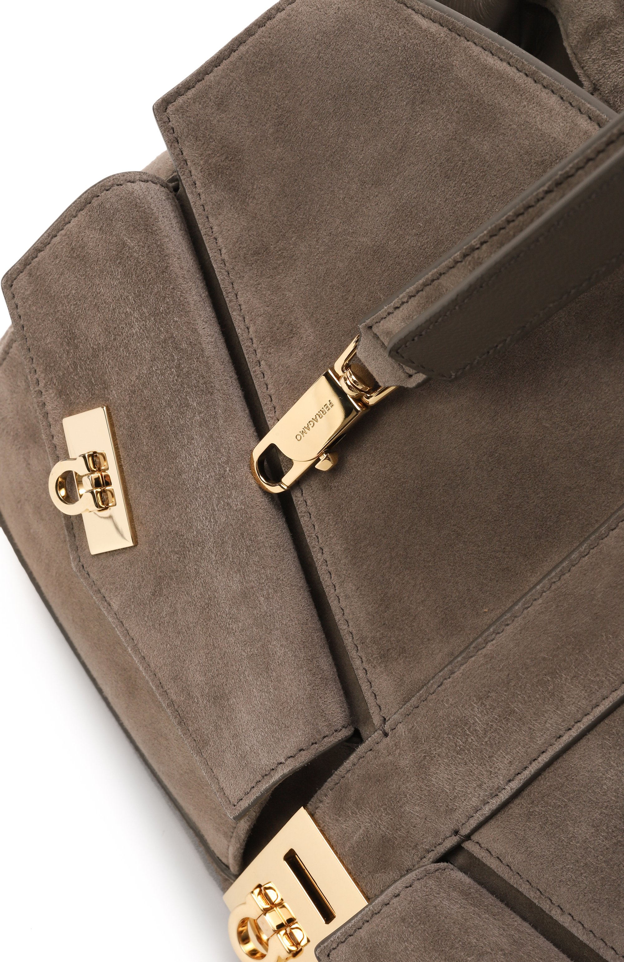 Сумка multipocket hug large FERRAGAMO коричневого цвета по цене 388000 руб., арт. 219983/782765, фото 3 Сумка multipocket hug large FERRAGAMO, арт. 219983/782765, фото 3