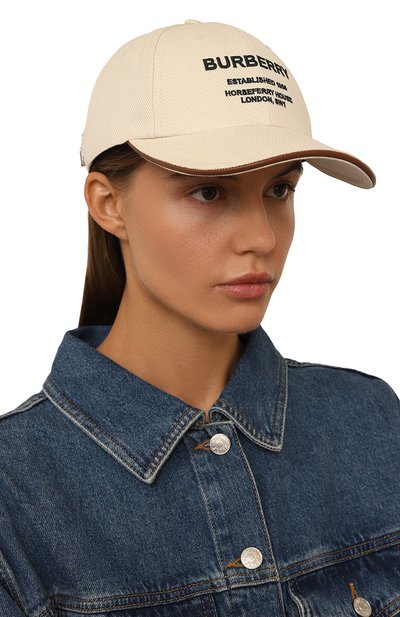 Хлопковая бейсболка BURBERRY кремового цвета по цене 52750 руб., арт. 8056127, фото 2 Хлопковая бейсболка BURBERRY, арт. 8056127, фото 2