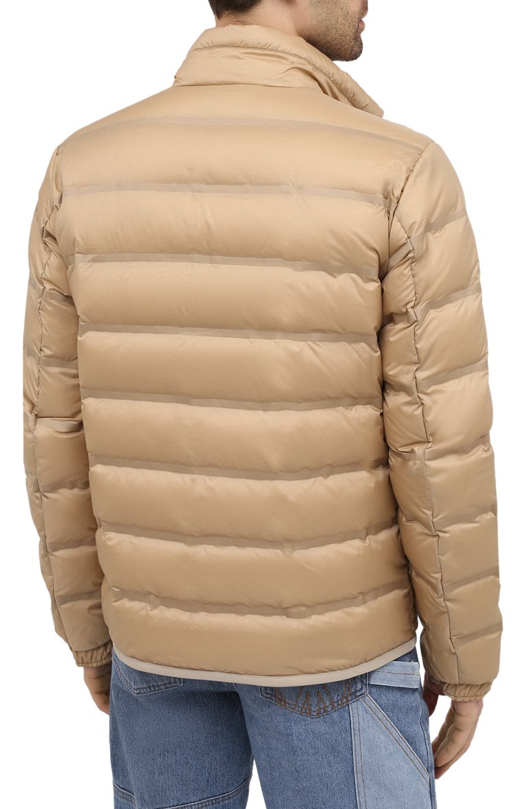 Мужская пуховая куртка helfferich 2 moncler 1952 MONCLER GENIUS бежевого цвета, арт. G1-092-1A544-40-57425 | Фото 4 (Рукава: Длинные; Стили: Гранж; Материал подклада: Синтетический материал; Длина (верхняя одежда): Короткие; Материал утеплителя: Пух и перо; Материал внешний: Синтетический материал; Кросс-КТ: Куртка; Драгоценные камни: Проставлено; Материал сплава: Проставлено; Мужское Кросс-КТ: Куртка-пуховая)