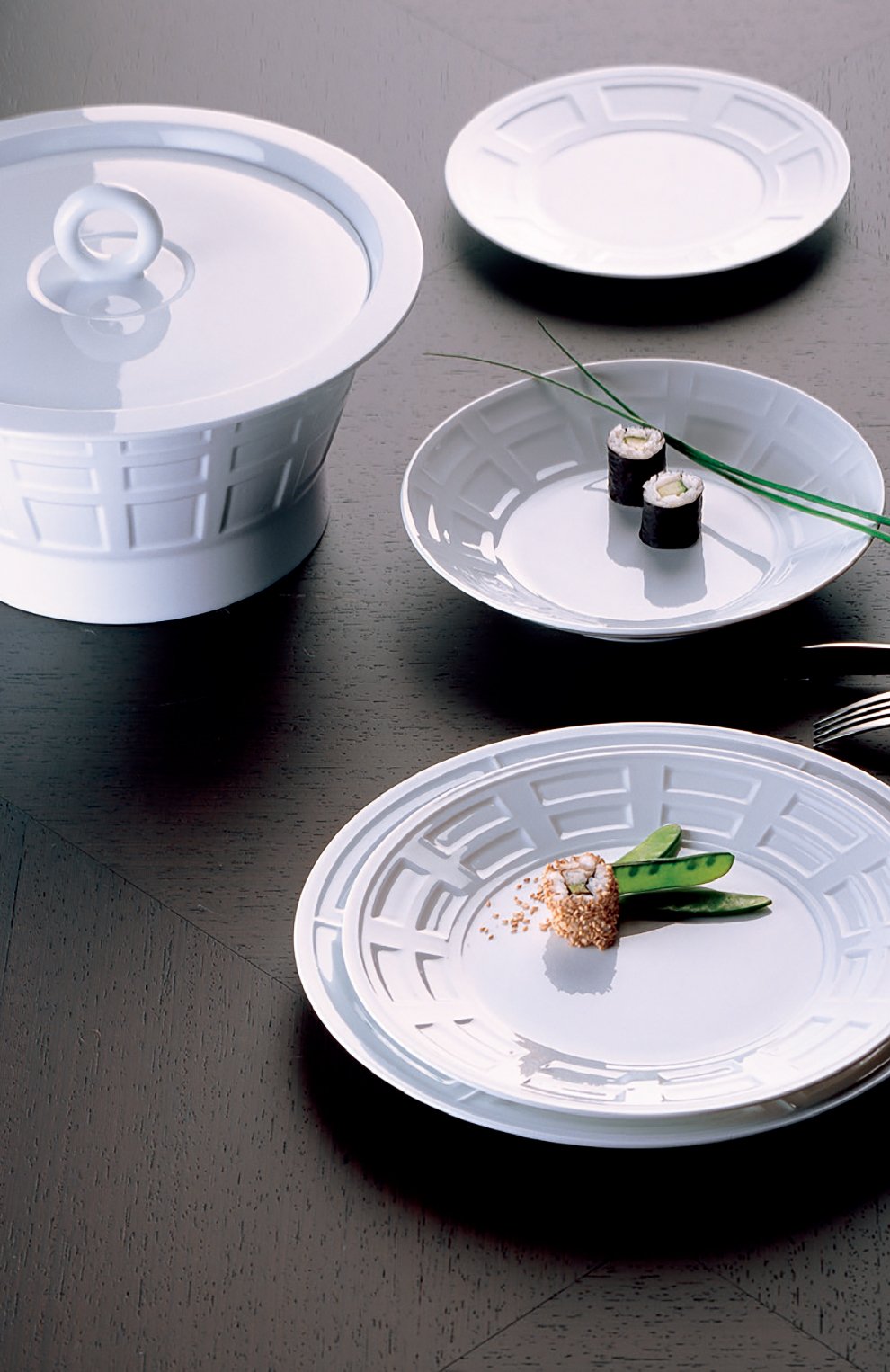 Тарелка салатная naxos BERNARDAUD белого цвета по цене 5730 руб., арт. 0510/17, фото 2 Тарелка салатная naxos BERNARDAUD, арт. 0510/17, фото 2