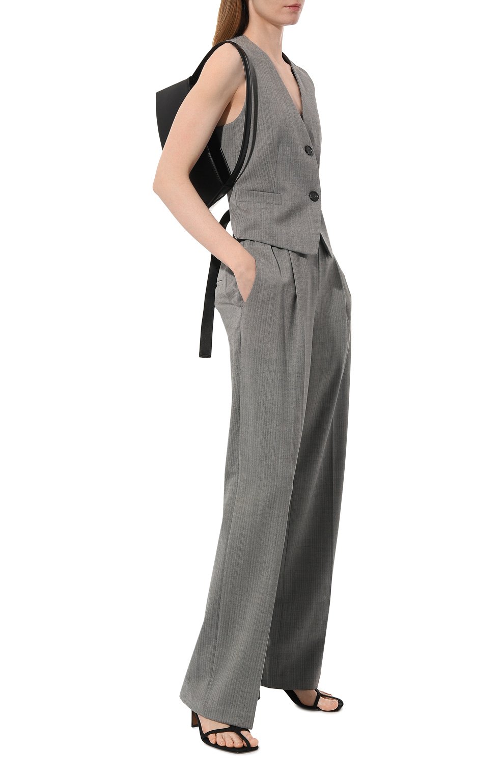 Жилет HELMUT LANG черно-белого цвета по цене 52400 руб., арт. N09HW104, фото 2 Жилет HELMUT LANG, арт. N09HW104, фото 2