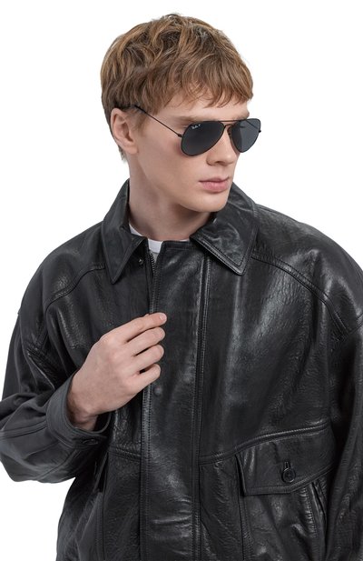 Солнцезащитные очки RAY-BAN черного цвета по цене 29950 руб., арт. 3025-002/48, фото 2 Солнцезащитные очки RAY-BAN, арт. 3025-002/48, фото 2