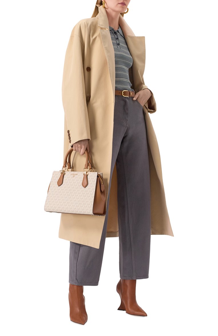 Женская сумка marilyn medium MICHAEL MICHAEL KORS кремового цвета, арт. 30S2G6AS2B | Фото 7 (Материал: Экокожа, Канва; Ремень/цепочка: На ремешке; Размер: medium)