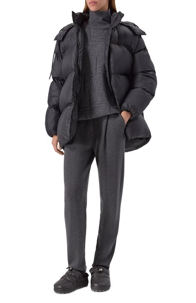 Пуховик HUGO черного цвета по цене 49950 руб., арт. 50547228, фото 2 Пуховик HUGO, арт. 50547228, фото 2