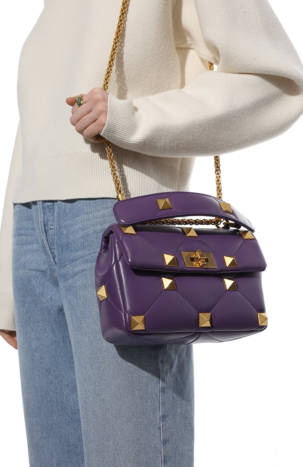 Сумка roman stud medium VALENTINO фиолетового цвета по цене 369000 руб., арт. XW2B0I82/BSF, фото 6 Сумка roman stud medium VALENTINO, арт. XW2B0I82/BSF, фото 6