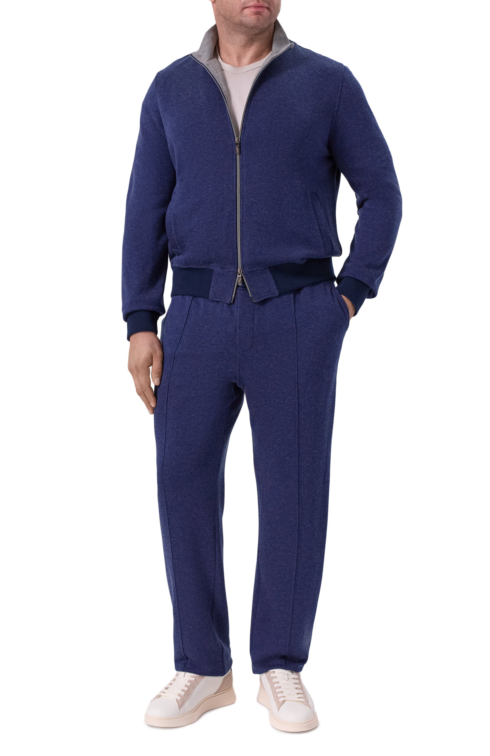 Брюки CAPOBIANCO темно-синего цвета по цене 67950 руб., арт. 19M707.CM00./58, фото 2 Брюки CAPOBIANCO, арт. 19M707.CM00./58, фото 2